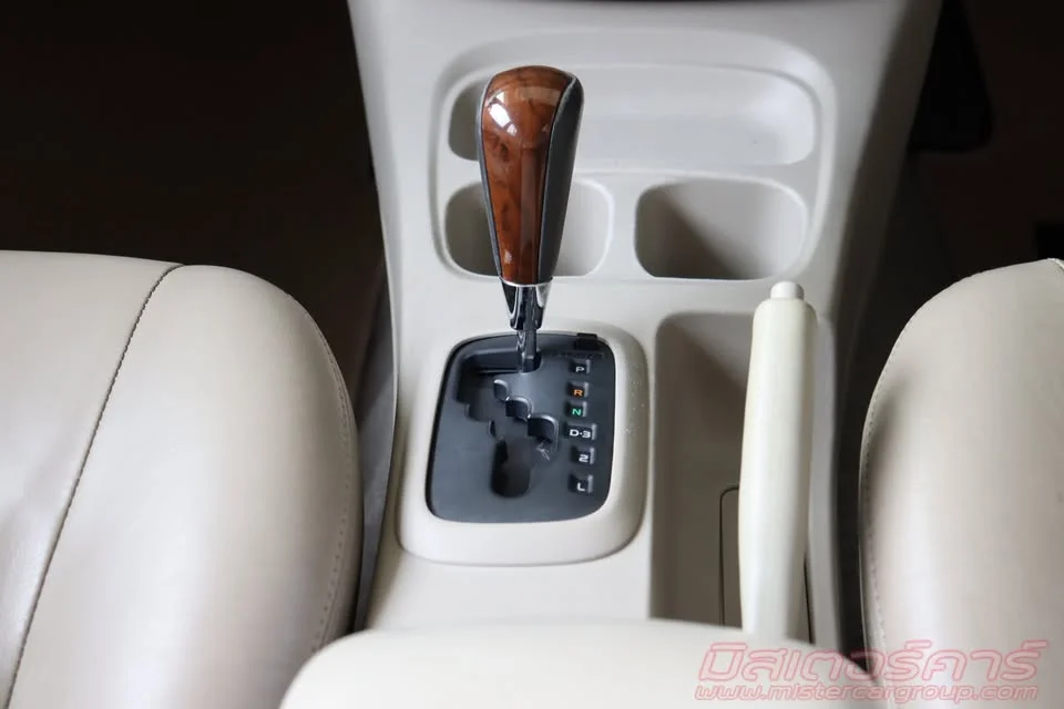2012 Toyota Innova I 2