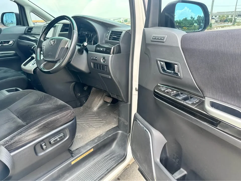 2011 Toyota Alphard, Vellfire II (AH20) 2