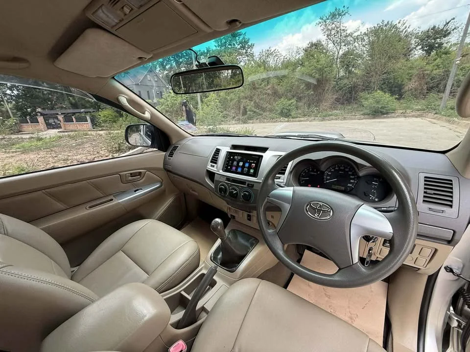 Toyota Hilux VII 3