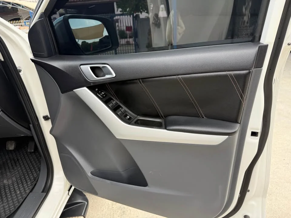 2013 Mazda BT-Series II 2