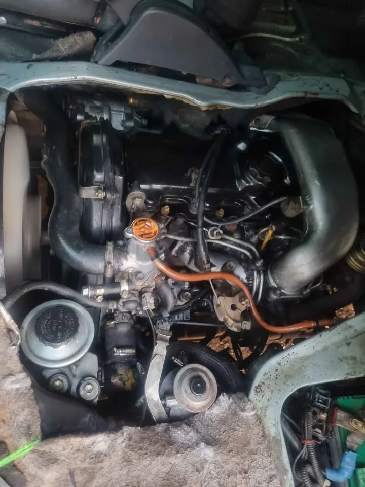 2001 Toyota Commuter IV (H100) 2