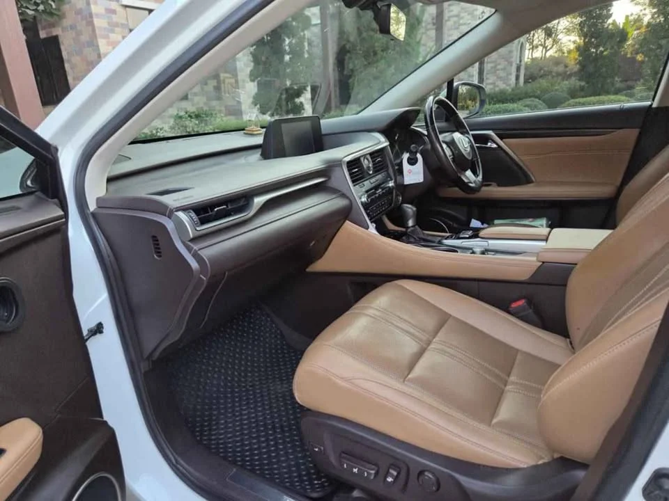 2017 Lexus RX IV 3