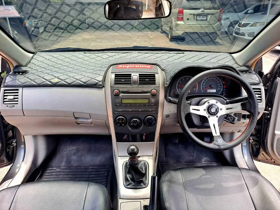 2010 Toyota Corolla Altis X (E140) 2