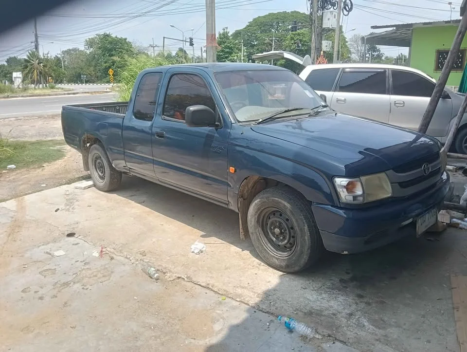 2002 Toyota Hilux Tiger VI 3