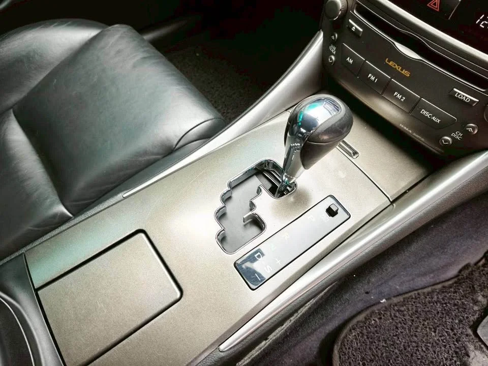 2007 Lexus IS II 2