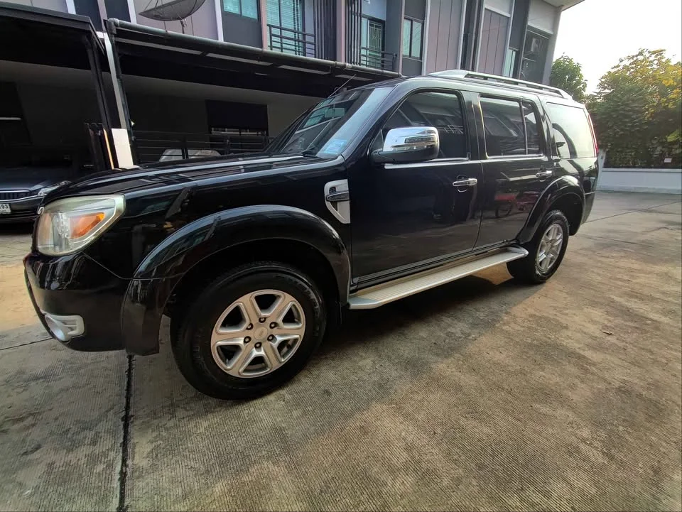 2010 Ford Everest I 2