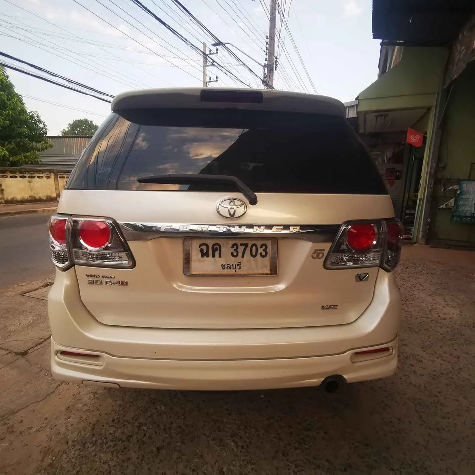 2013 Toyota Fortuner I 3