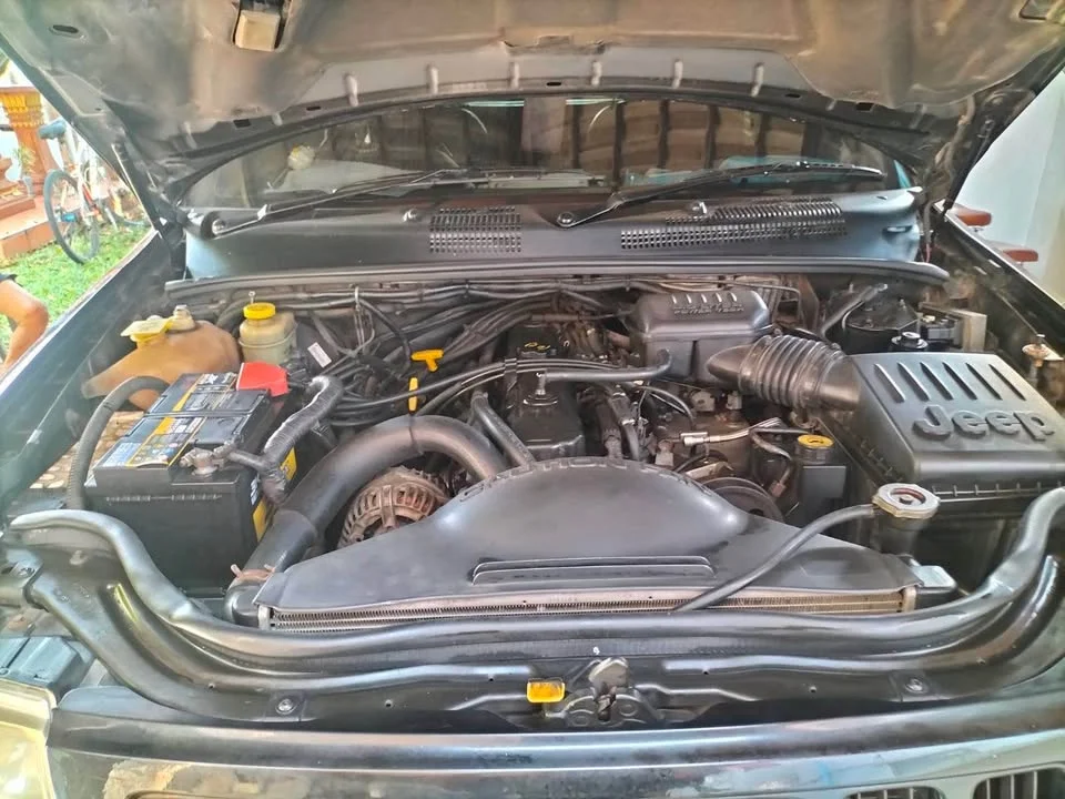 2001 Jeep Grand Cherokee WJ 2