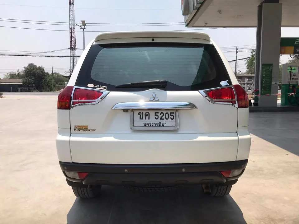 2013 Mitsubishi Pajero Sport II 2