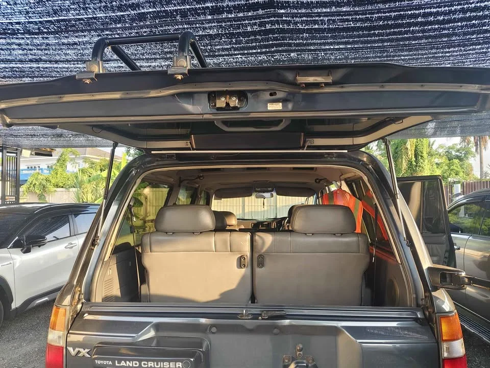 1995 Toyota Land Cruiser J80 3