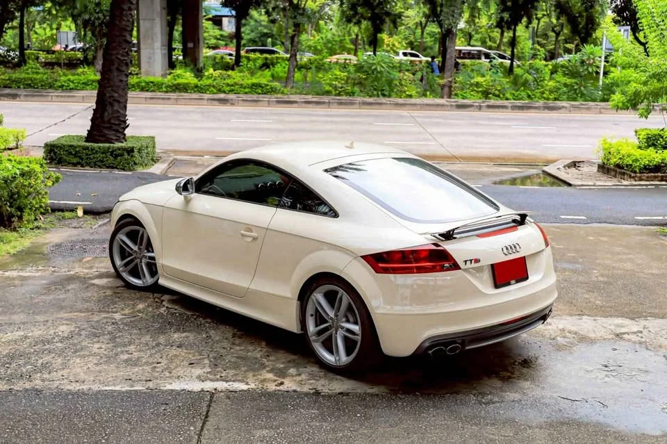 2011 Audi TT Mk2 2