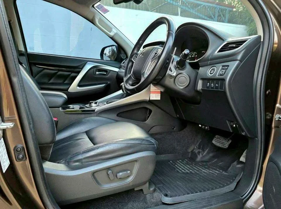 2015 Mitsubishi Pajero Sport III 3