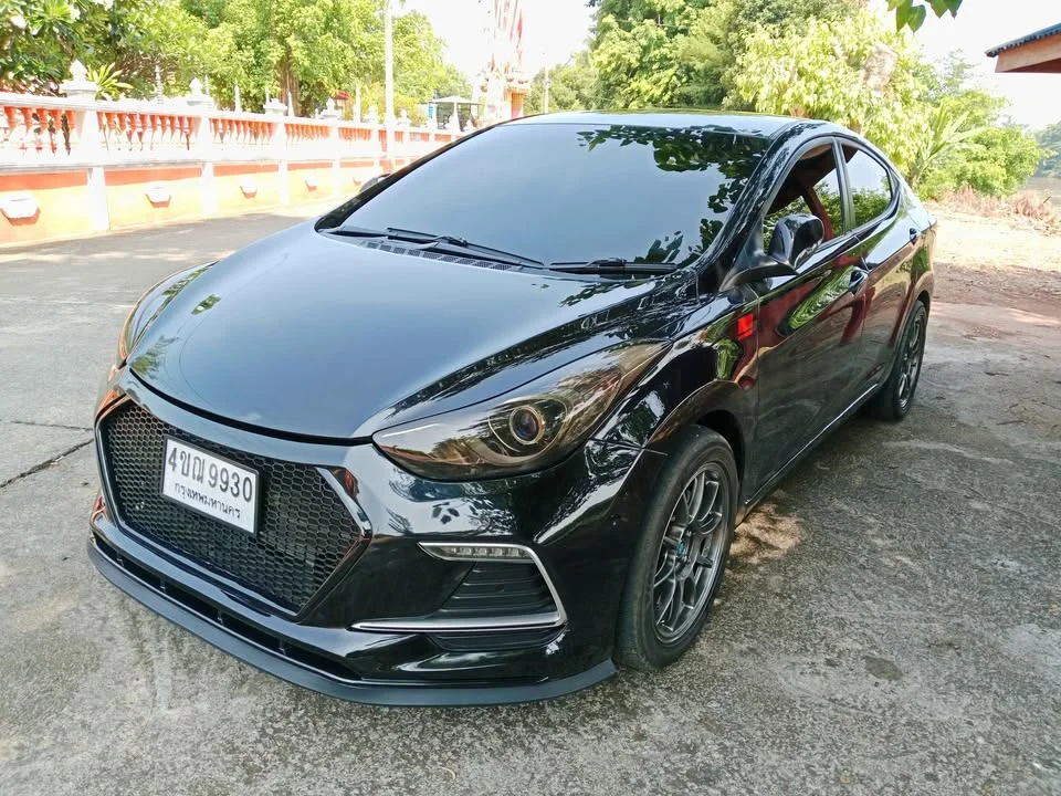 2012 Hyundai Elantra V 3