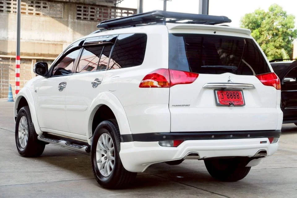2012 Mitsubishi Pajero Sport II 2