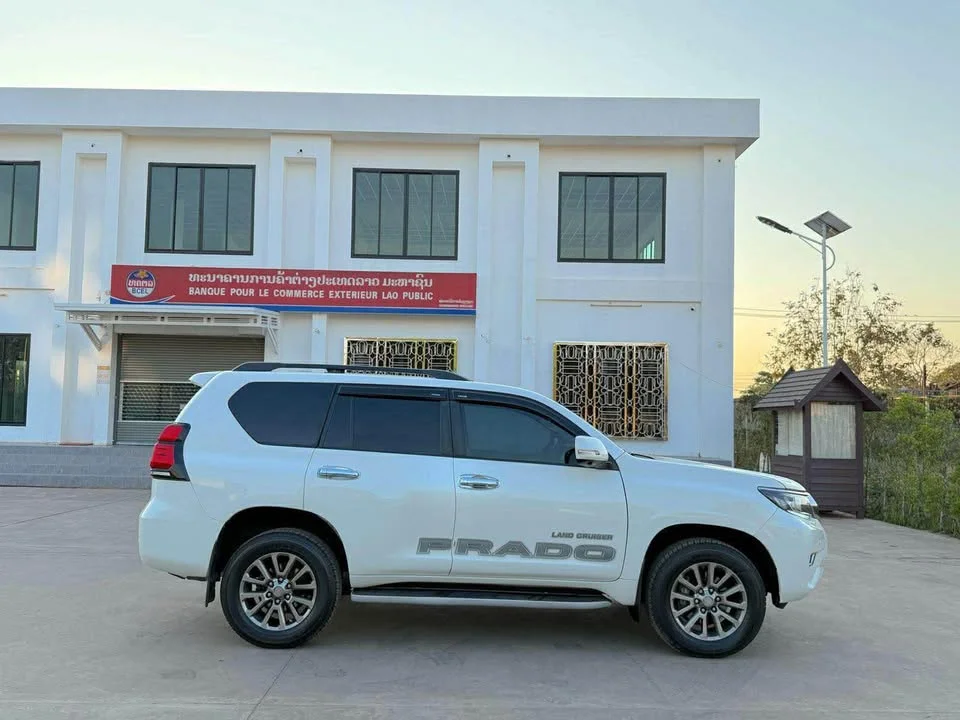 2013 Toyota Land Cruiser Prado J150 3