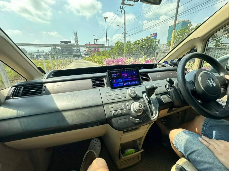 2007 Honda Stepwgn III 2
