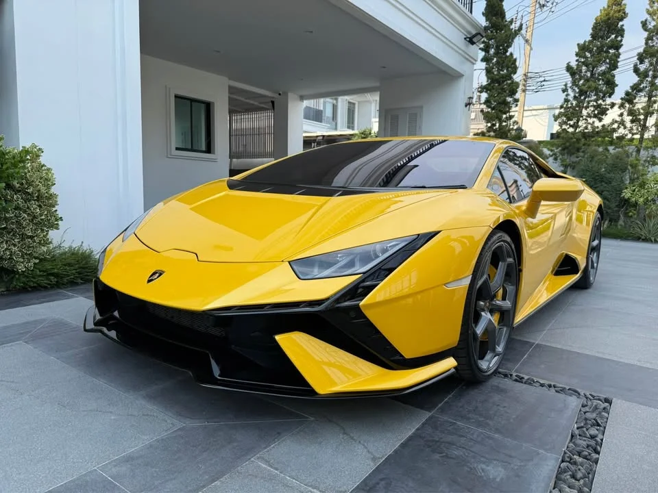 2024 Lamborghini Huracan 3