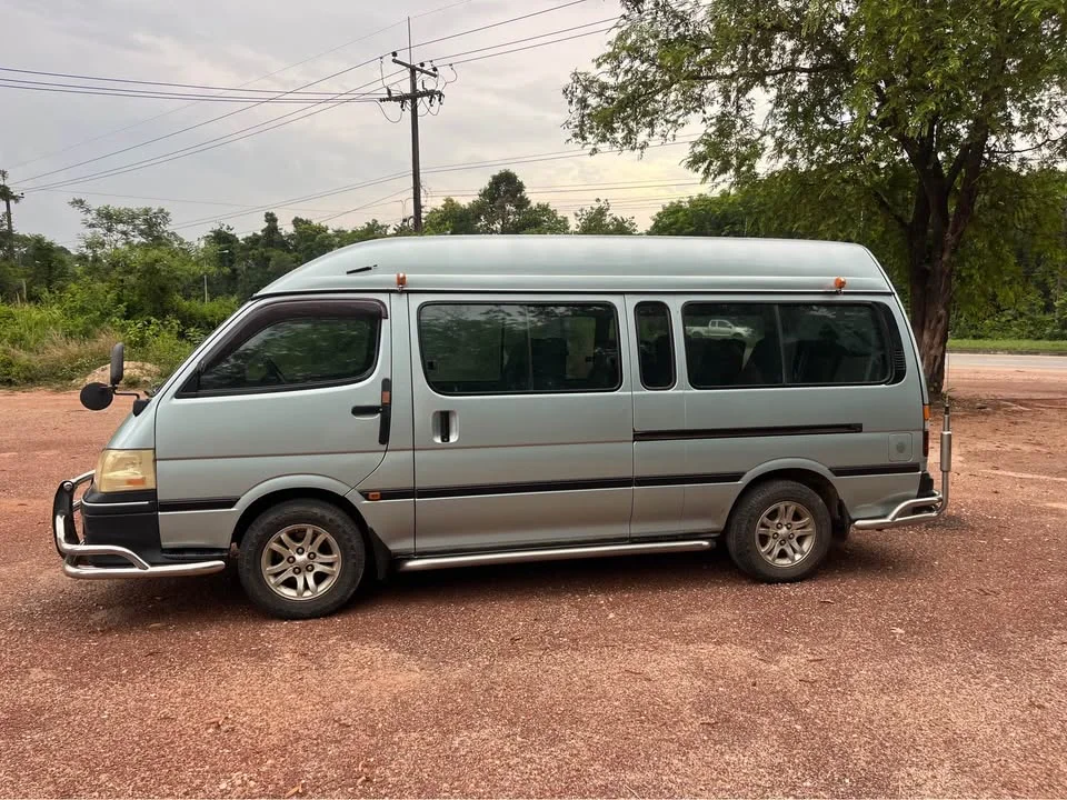 2002 Toyota Commuter IV (H100) 2
