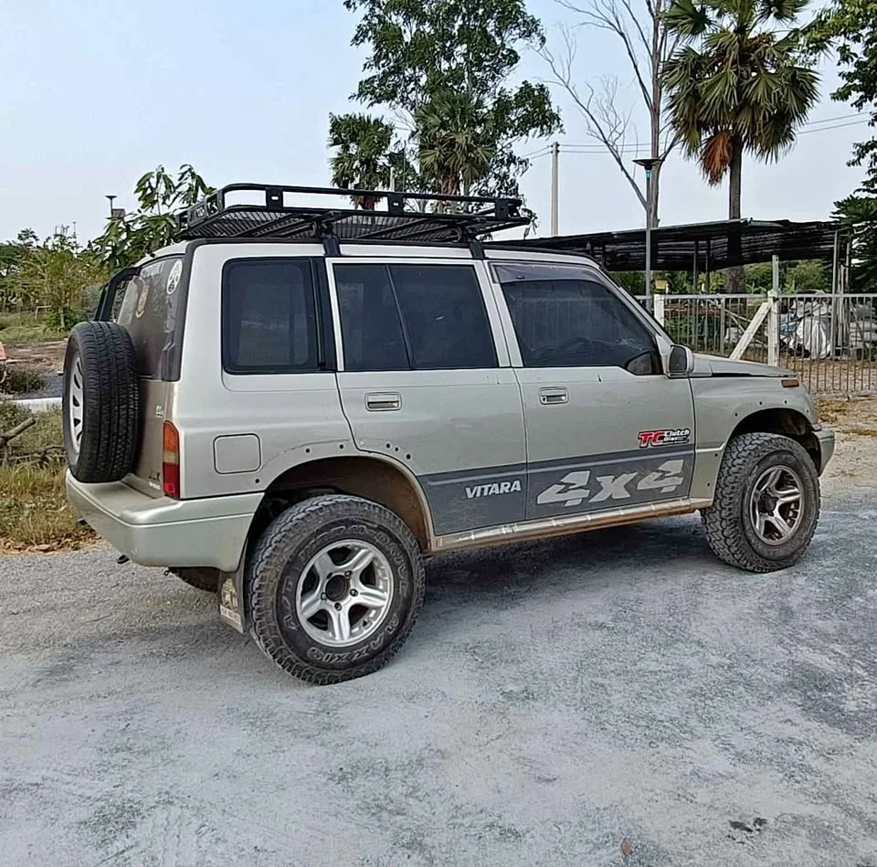 Suzuki Vitara I 3