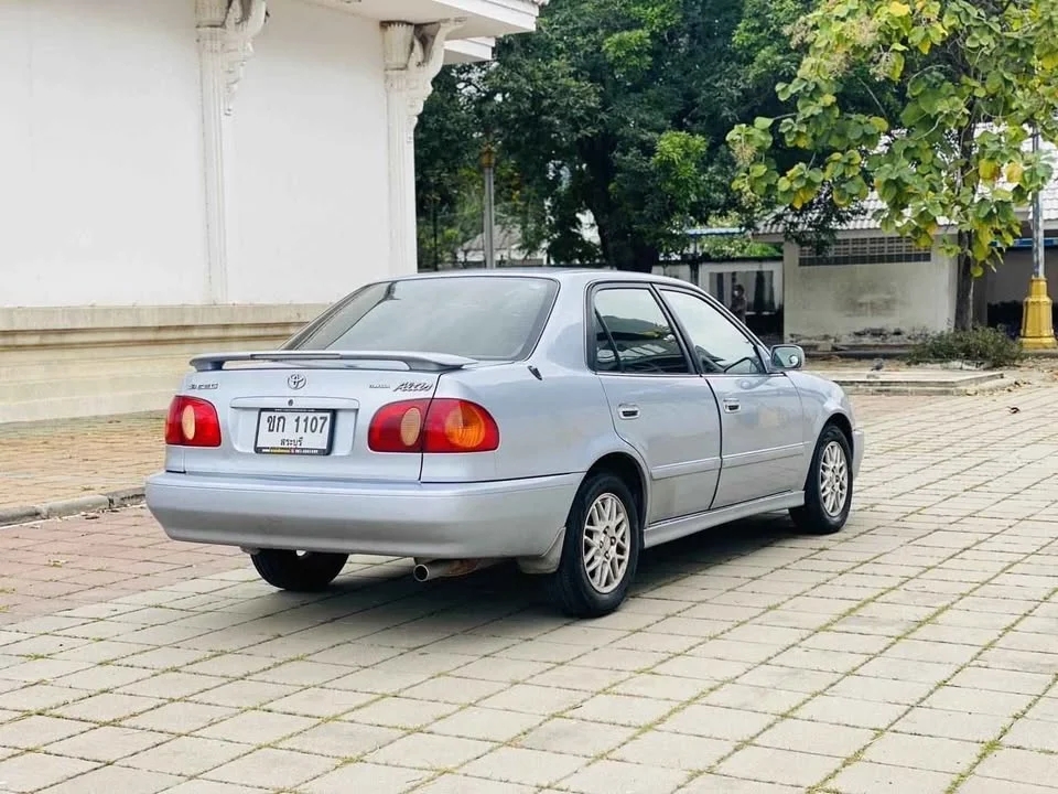 2000 Toyota Corolla Altis VIII (E110) 3