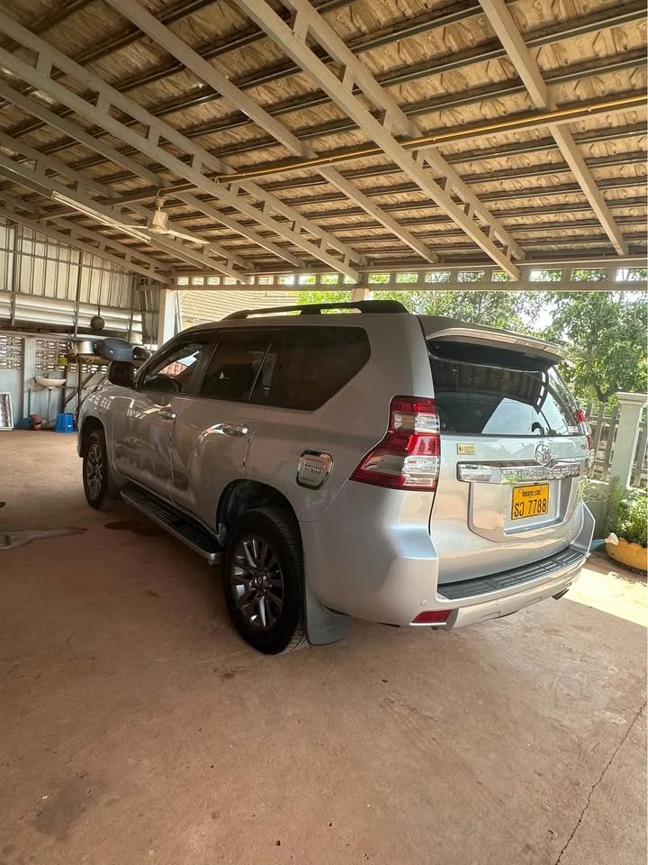 2015 Toyota Land Cruiser Prado J150 2