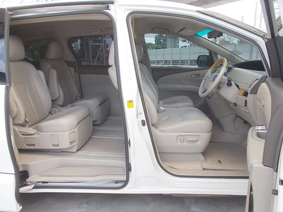 2013 Toyota Estima III 3