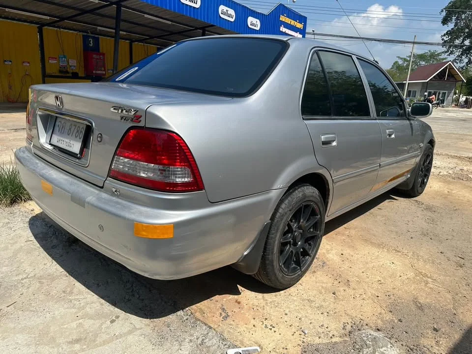 2002 Honda City III 2