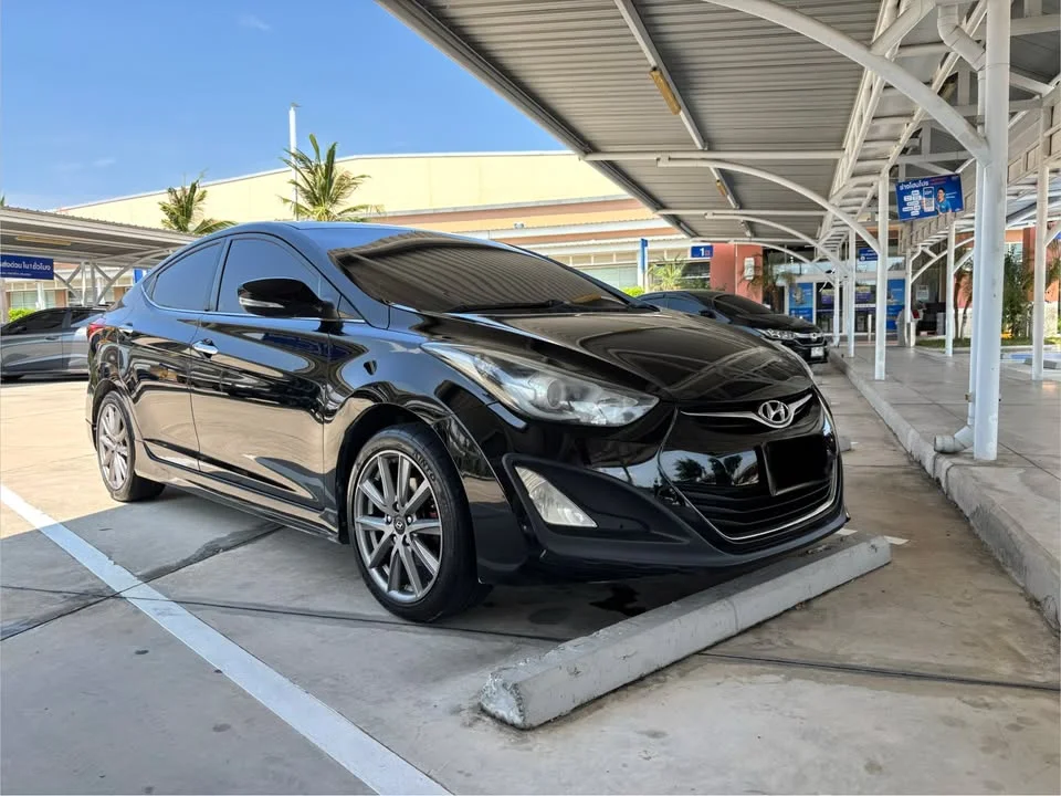 2014 Hyundai Elantra V 2