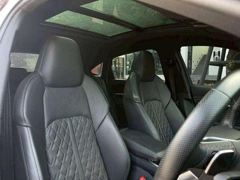 2021 Audi Q8 e-tron 3