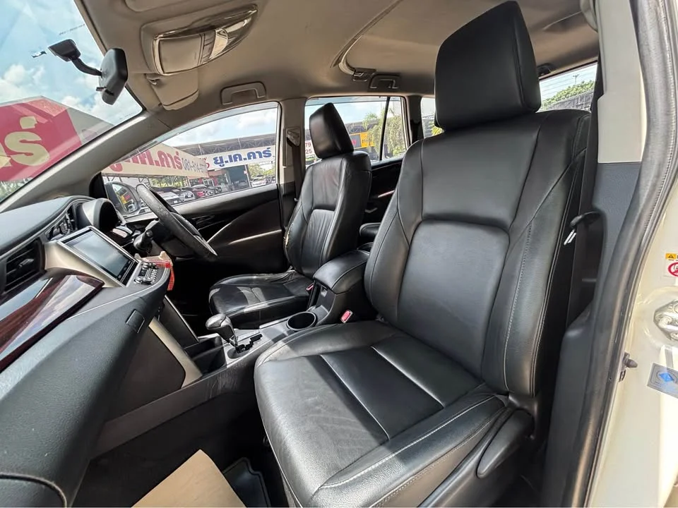 2017 Toyota Innova II 3