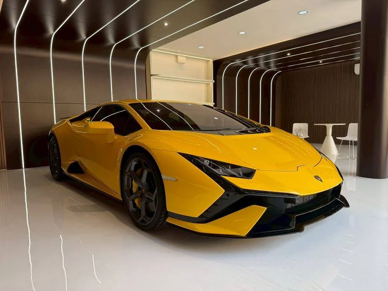 2024 Lamborghini Huracan 2