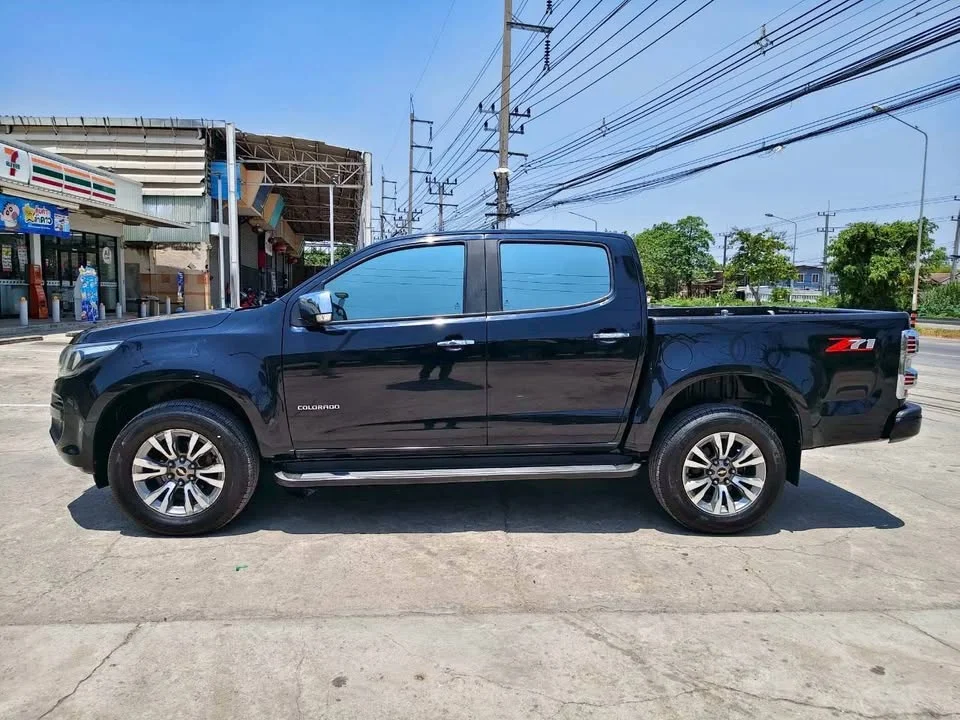 2019 Chevrolet Colorado II 2