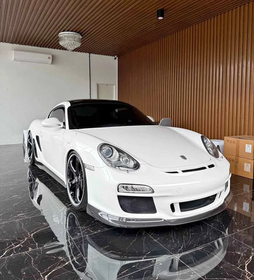 2011 Porsche Boxster and Cayman II 3
