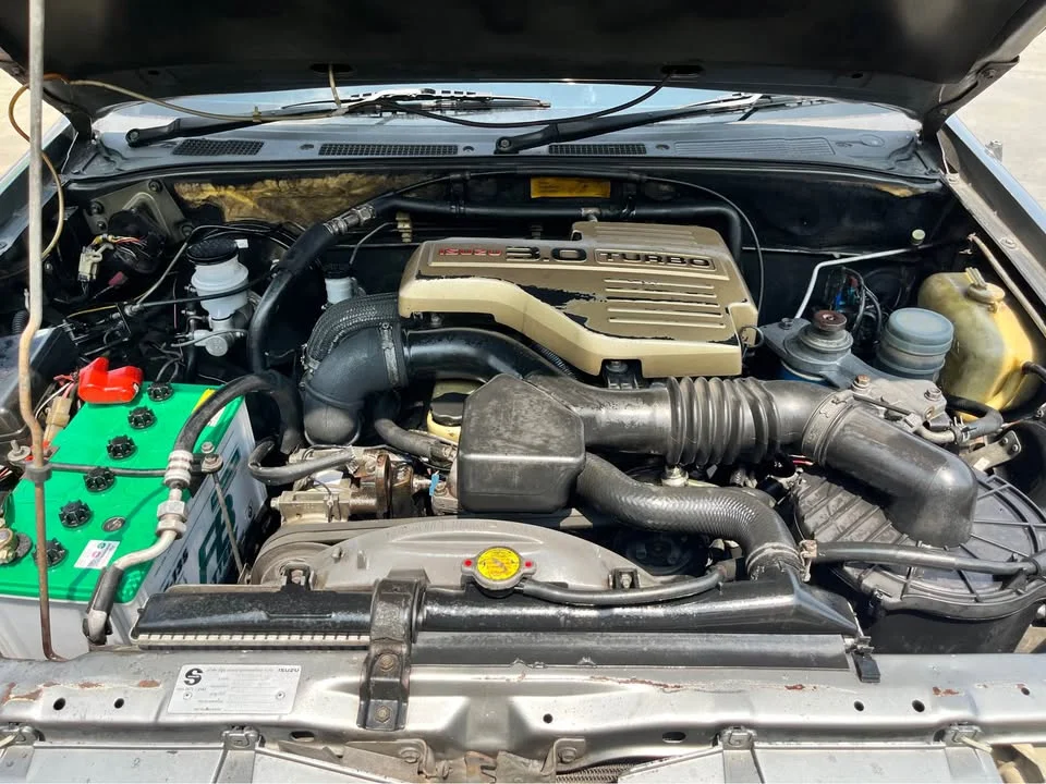 2004 Isuzu Faster Dragon Eyes III 2