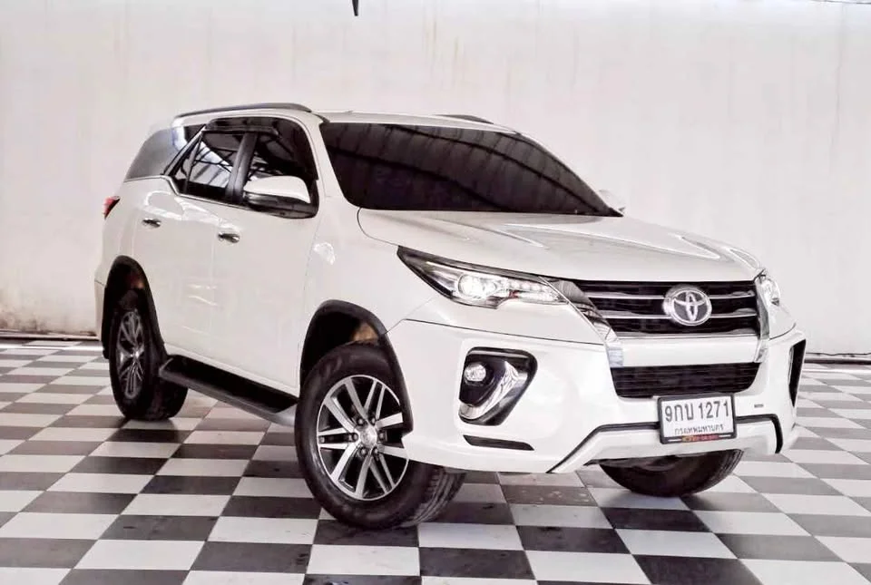 2020 Toyota Fortuner II 3