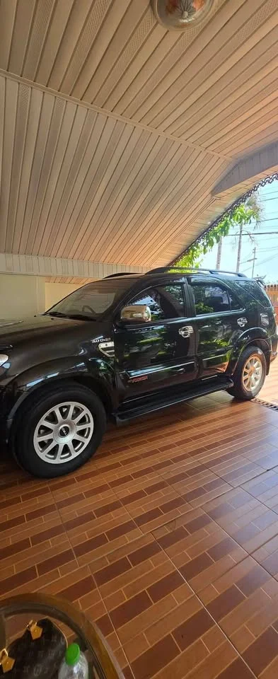 2008 Toyota Fortuner I 3