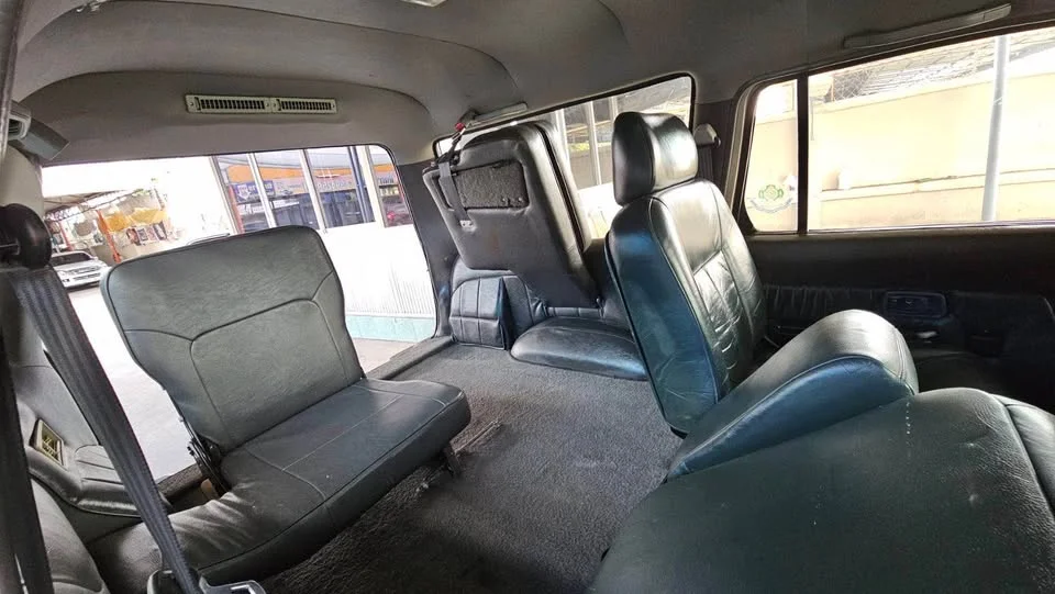 2000 Nissan Frontier I 3