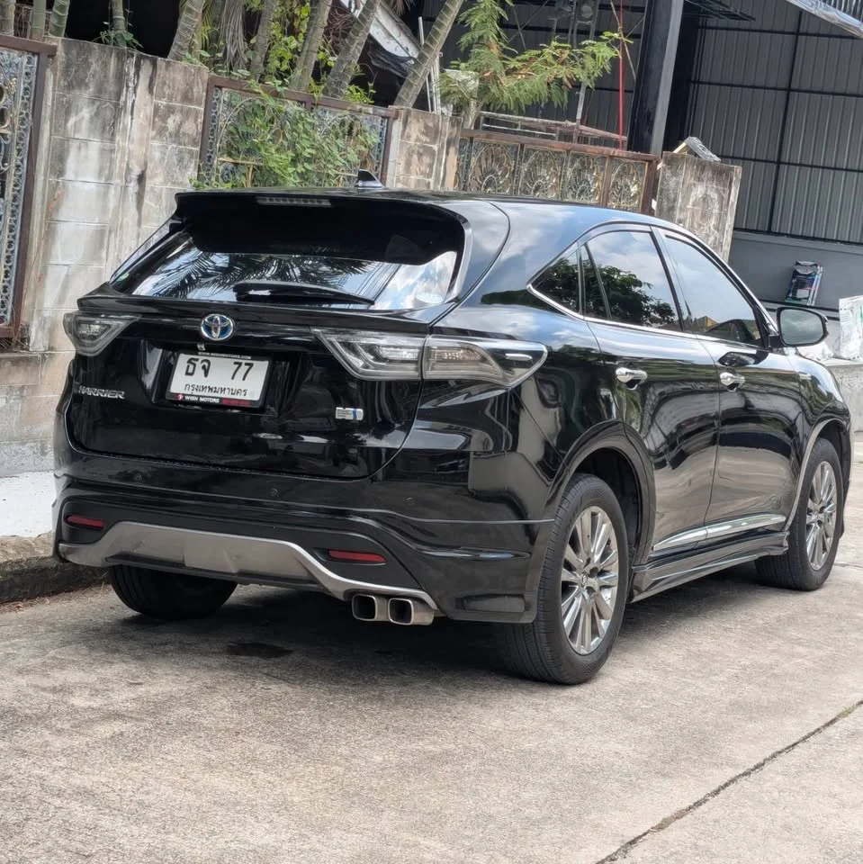 2014 Toyota Harrier III 3