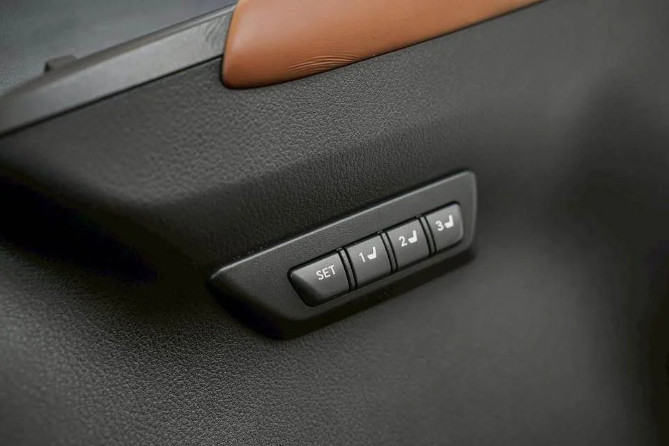 2014 Lexus NX I 2