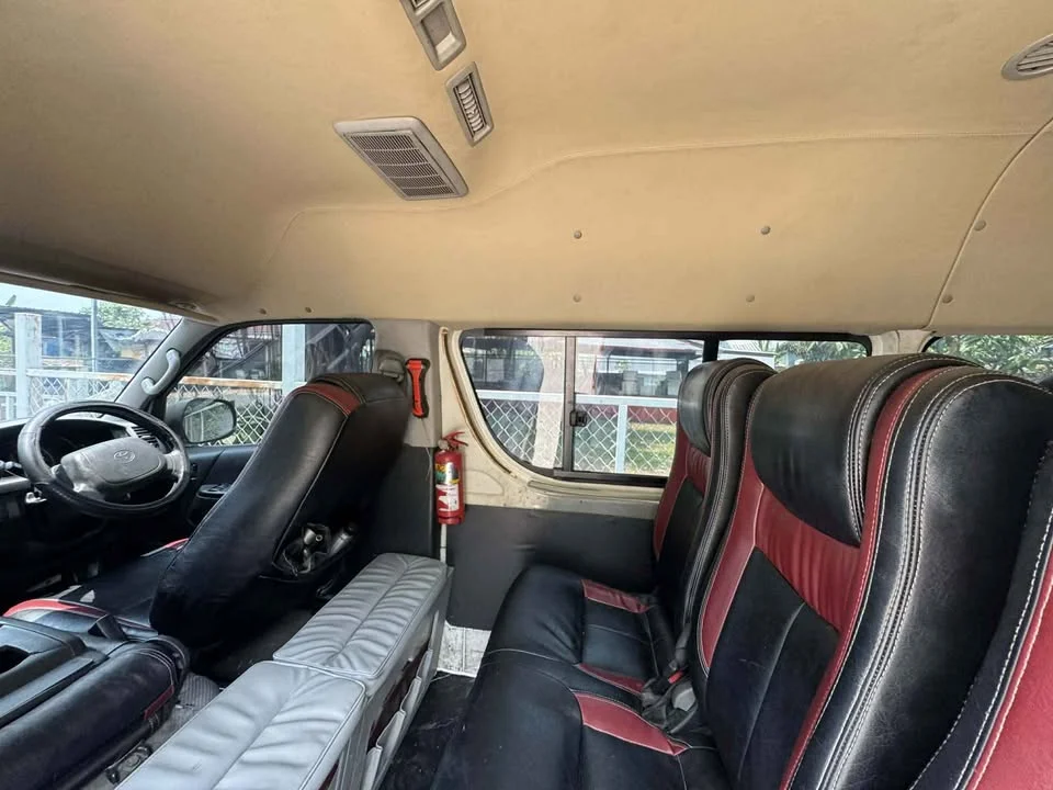 2012 Toyota Commuter V (H200) 3