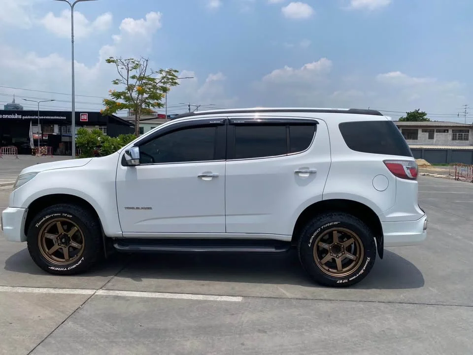 2012 Chevrolet TrailBlazer II 2