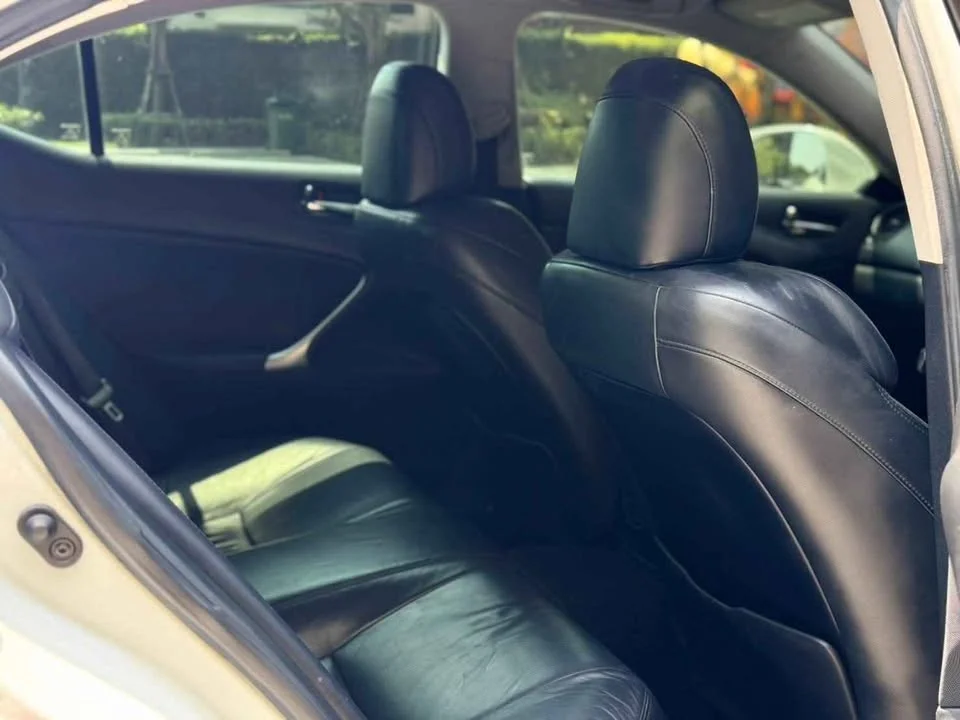 2006 Lexus IS II 2