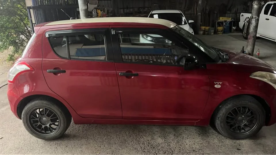 2016 Suzuki Swift II 3