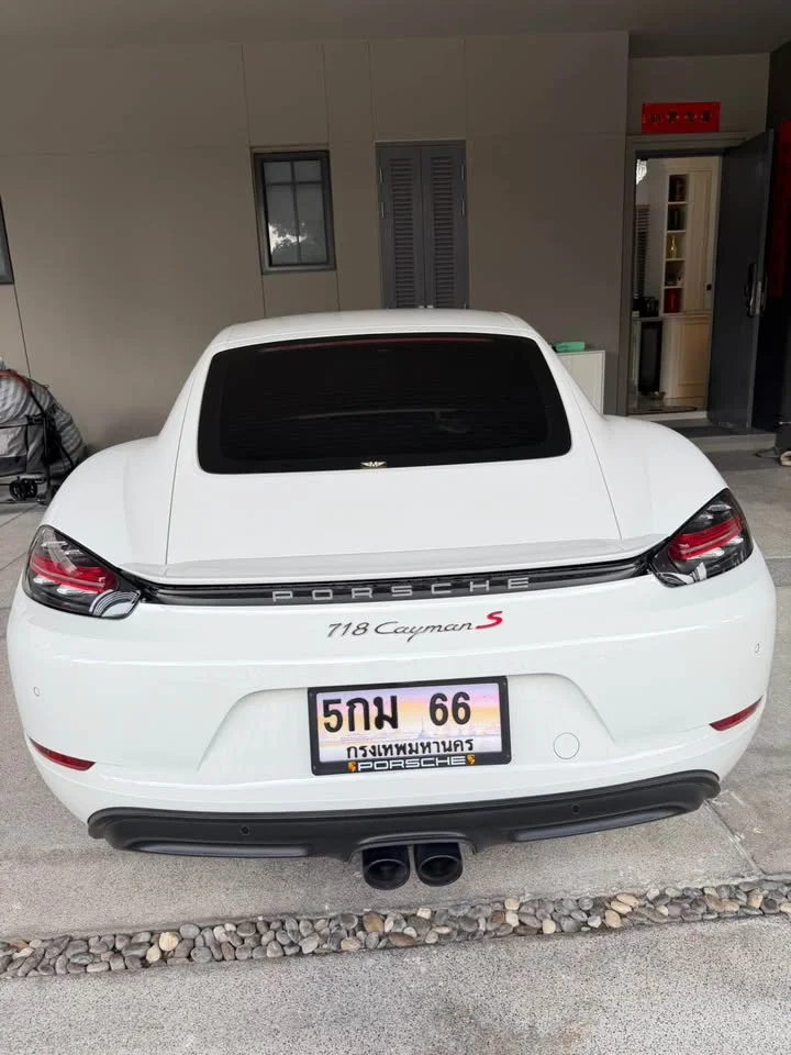 2018 Porsche 718 Boxster and Cayman IV 2