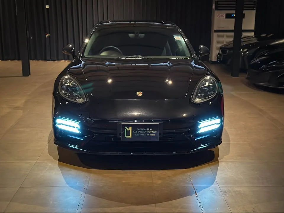 2012 Porsche Panamera I 2