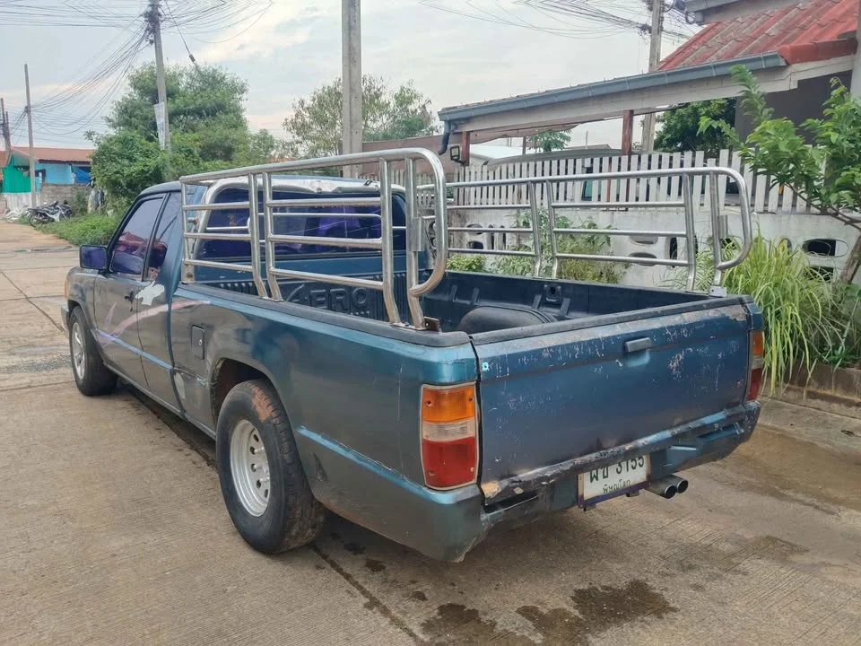 1994 Mitsubishi Triton II 3