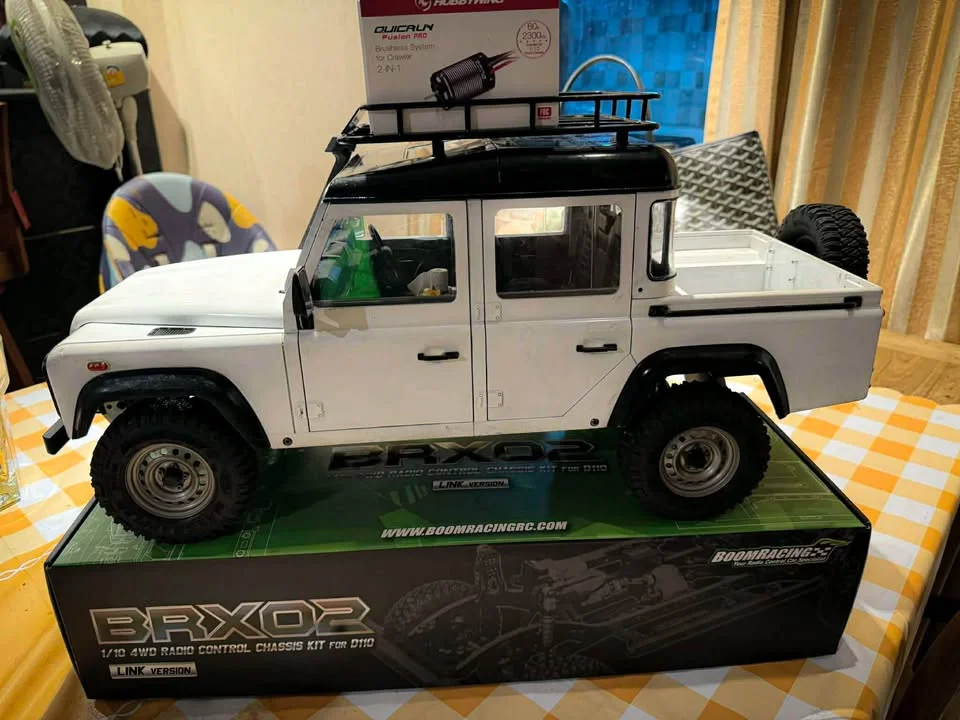 Land Rover Defender 90 2