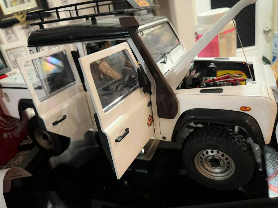 Land Rover Defender 90 3
