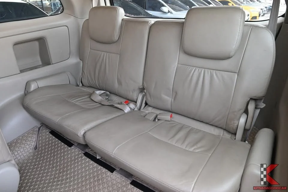 2013 Toyota Innova I 2