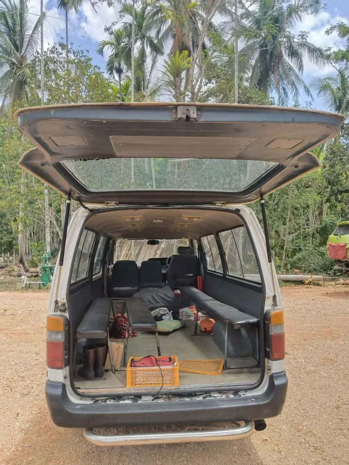 1993 Toyota Commuter IV (H100) 2